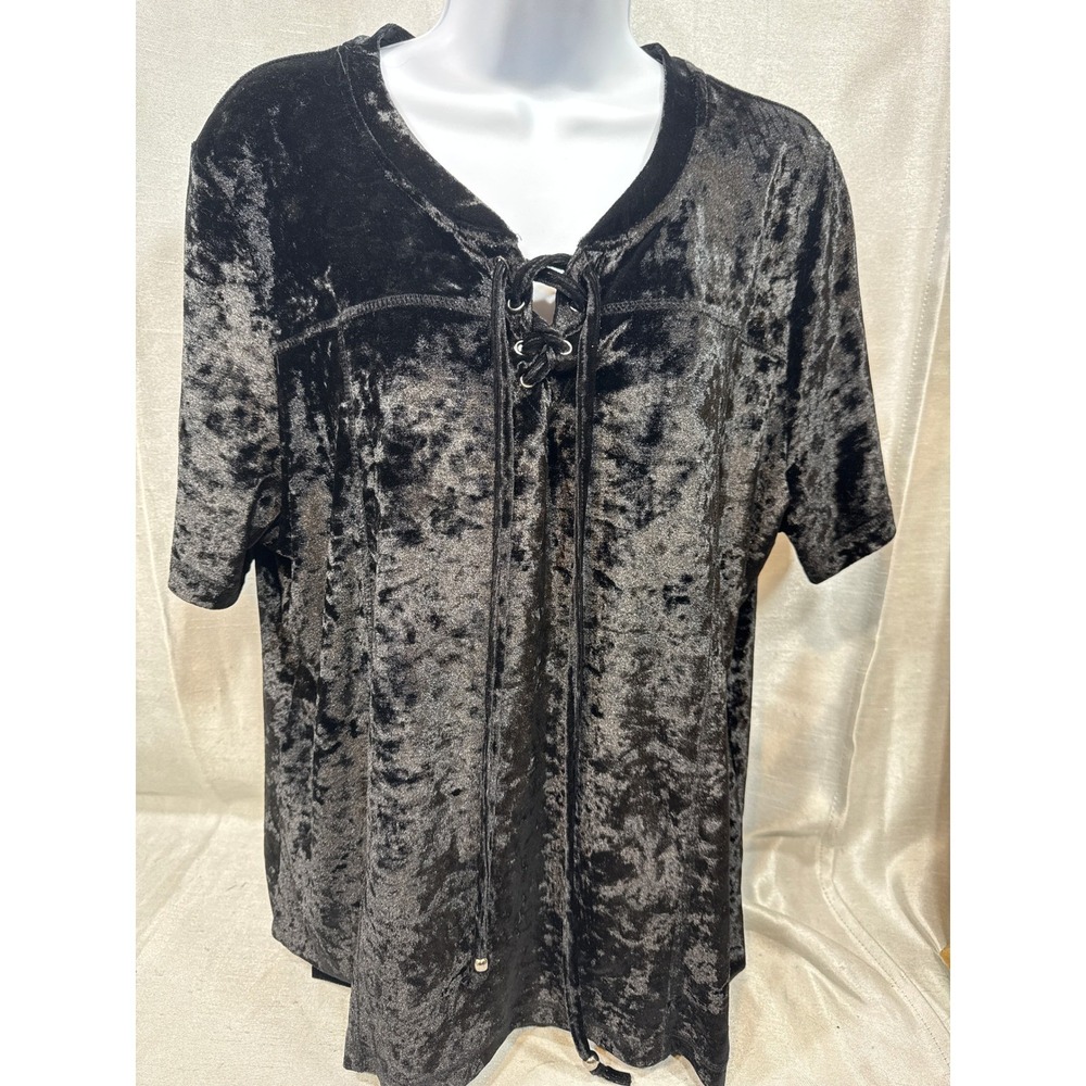 POL Black Crushed Velvet Lace Up Grommet Top Short‎ Sleeve Womens Medium